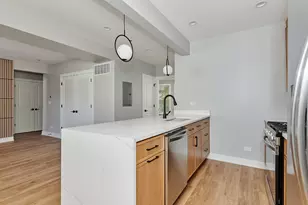 5804 N Maplewood Ave, Chicago, IL 60659 - Photo 3