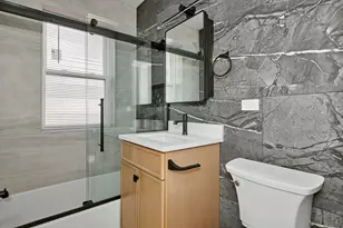 5804 N Maplewood Ave, Chicago, IL 60659 - Photo 13