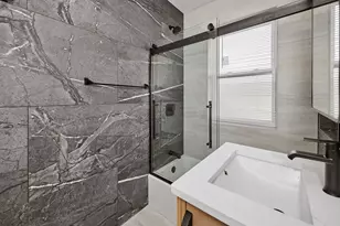 5804 N Maplewood Ave, Chicago, IL 60659 - Photo 15