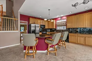 1327 Palisades Dr, Bolingbrook, IL 60490 - Photo 7