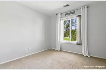 866 E Carriage Lane #8, Palatine, IL 60074 - Photo 15