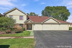 866 E Carriage Ln, Palatine, IL 60074 - Photo 1