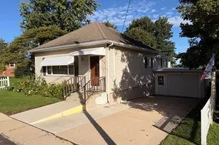214 W Hennepin St, Mark, IL 61340 - Photo 3