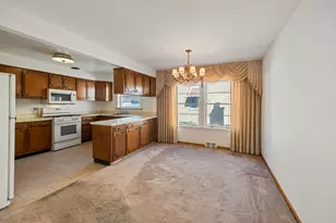 3600 W 99th St, Evergreen Park, IL 60805 - Photo 7