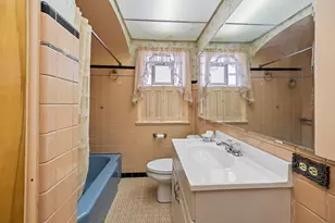 3600 W 99th St, Evergreen Park, IL 60805 - Photo 15
