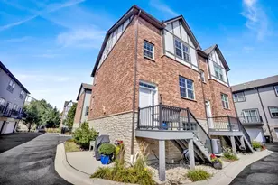 150 S Myrtle Ave, Villa Park, IL 60181 - Photo 1