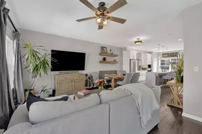 150 S Myrtle Avenue, Villa Park, IL 60181 - Photo 3