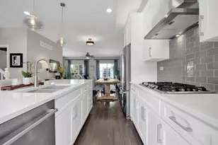 150 S Myrtle Ave, Villa Park, IL 60181 - Photo 9