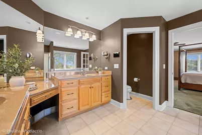 2307 Red Oak Lane, Johnsburg, IL 60051 - Photo 25
