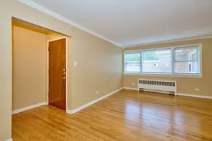 2609 W Fitch Ave, Chicago, IL 60645 - Photo 3