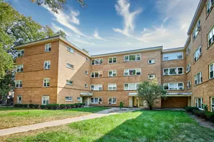 2609 W Fitch Ave, Chicago, IL 60645 - Photo 1