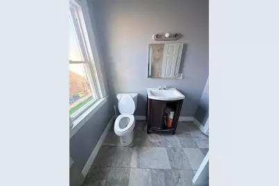10224 S Princeton Avenue, Chicago, IL 60628 - Photo 9
