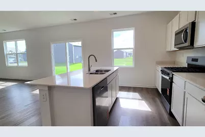 2253 Cobble Springs Drive, Wonder Lake, IL 60097 - Photo 5
