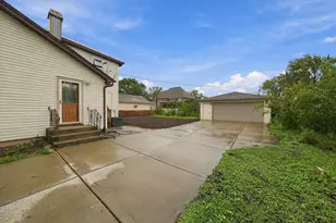 8937 McVicker Ave, Oak Lawn, IL 60453 - Photo 3