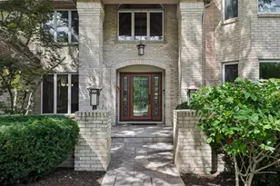 1504 Greenlake Dr, Aurora, IL 60502 - Photo 3