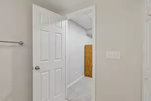 1504 Greenlake Dr, Aurora, IL 60502 - Photo 57