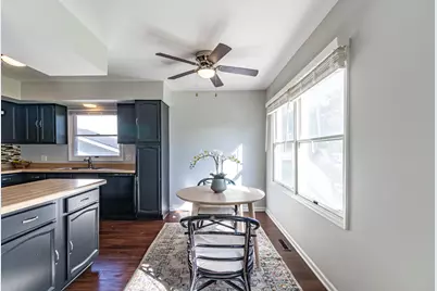 103 Hickory Drive, Lindenhurst, IL 60046 - Photo 7