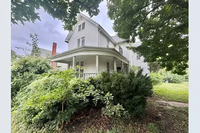 203 W Locust Street, Canton, IL 61520 - Photo 5