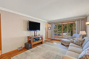 11629 S Ave J, Chicago, IL 60617 - Photo 3