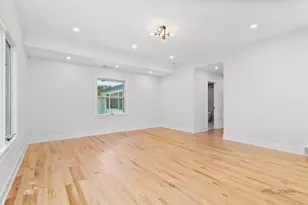 [Address not provided], Lake Forest, IL 60045 - Photo 39
