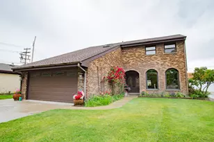 7022 Birchwood Ave, Niles, IL 60714 - Photo 1