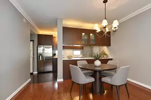 301 W Scott St, Chicago, IL 60610 - Photo 5