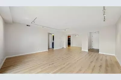12900 W Heiden Circle #4301, Lake Bluff, IL 60044 - Photo 3