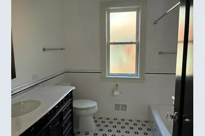 10611 S Claremont Avenue, Chicago, IL 60643 - Photo 7