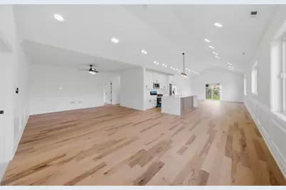 10718 S Worth Avenue, Worth, IL 60482 - Photo 19