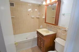 4180 N Marine Dr, Chicago, IL 60613 - Photo 15