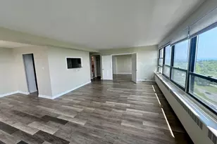 4180 N Marine Dr, Chicago, IL 60613 - Photo 5