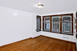 7951 S Clyde Ave, Chicago, IL 60617 - Photo 5