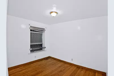 7951 S Clyde Avenue, Chicago, IL 60617 - Photo 11