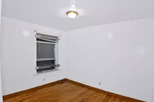 7951 S Clyde Ave, Chicago, IL 60617 - Photo 11