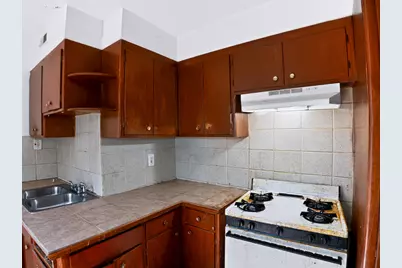 7951 S Clyde Avenue, Chicago, IL 60617 - Photo 13