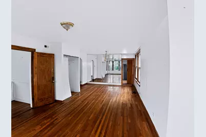 7951 S Clyde Avenue, Chicago, IL 60617 - Photo 17