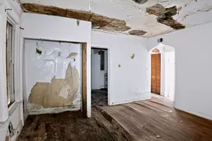 7951 S Clyde Ave, Chicago, IL 60617 - Photo 31