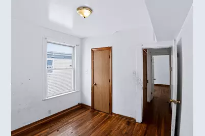7951 S Clyde Avenue, Chicago, IL 60617 - Photo 19