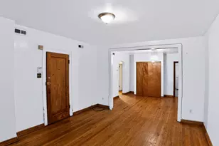 7951 S Clyde Ave, Chicago, IL 60617 - Photo 7