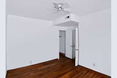 7951 S Clyde Avenue, Chicago, IL 60617 - Photo 21