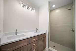 9318 Pleasant Ave, Tinley Park, IL 60487 - Photo 11