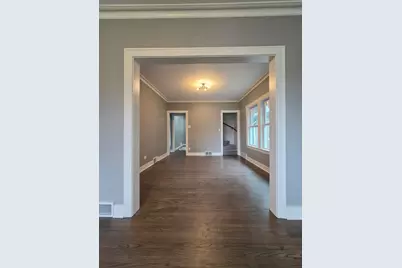97 Bellwood Avenue, Bellwood, IL 60104 - Photo 3