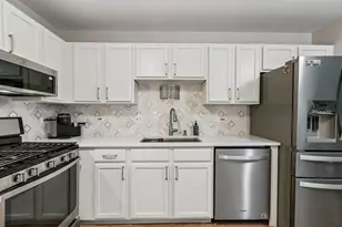 959 Elderberry Cir, Naperville, IL 60563 - Photo 11