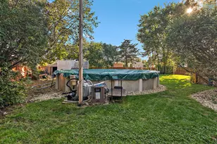 901 E 1st St, Lockport, IL 60441 - Photo 27
