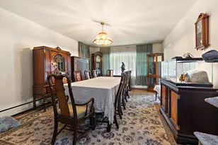 901 E 1st St, Lockport, IL 60441 - Photo 3