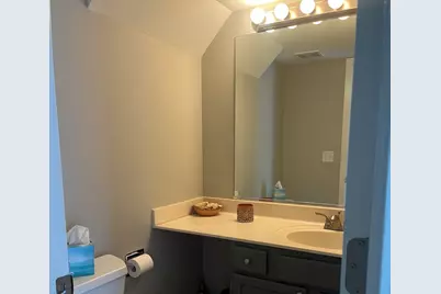 886 Essex Circle, Grayslake, IL 60030 - Photo 11