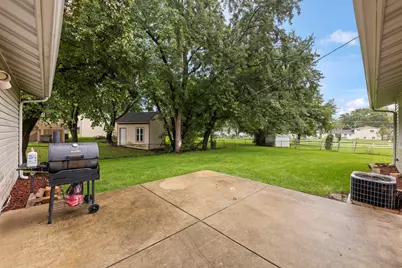 7795 Sherwood Circle S, Hanover Park, IL 60133 - Photo 25
