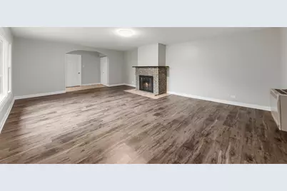 7795 Sherwood Circle S, Hanover Park, IL 60133 - Photo 15