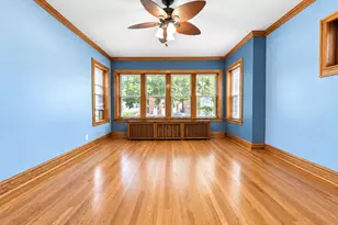 3620 N Whipple St, Chicago, IL 60618 - Photo 3