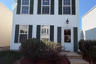 172 Presidential Blvd, Oswego, IL 60543 - Photo 1